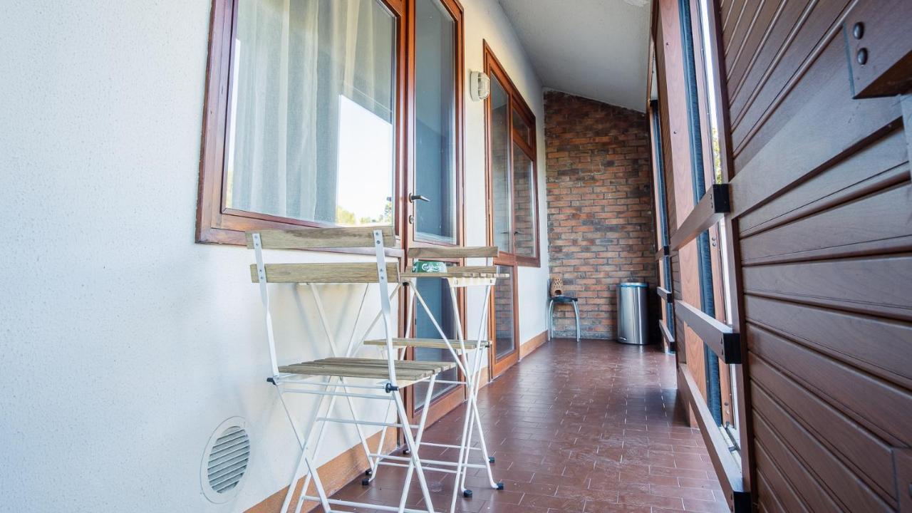 The Zodiac Apartment - Italian Homing ซีร์มิโอเน ภายนอก รูปภาพ